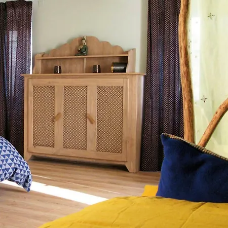 Bed & Breakfast Indienne Au Fil De L'eau 3*